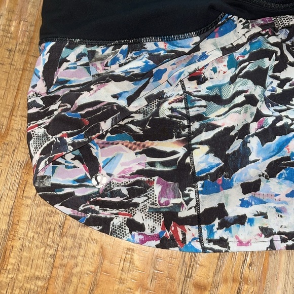 Lululemon Speed Up Short LR 2.5” Size: 8 Color: Black Multi - Picture 4 of 4